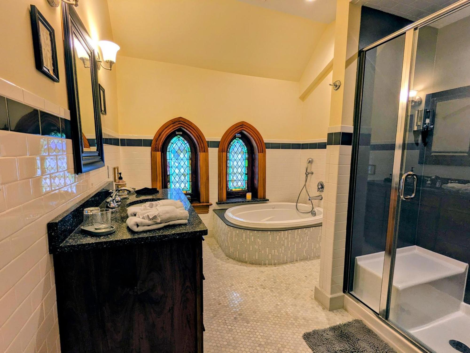 Gothic Heights Inn Clifton Heights 外观 照片