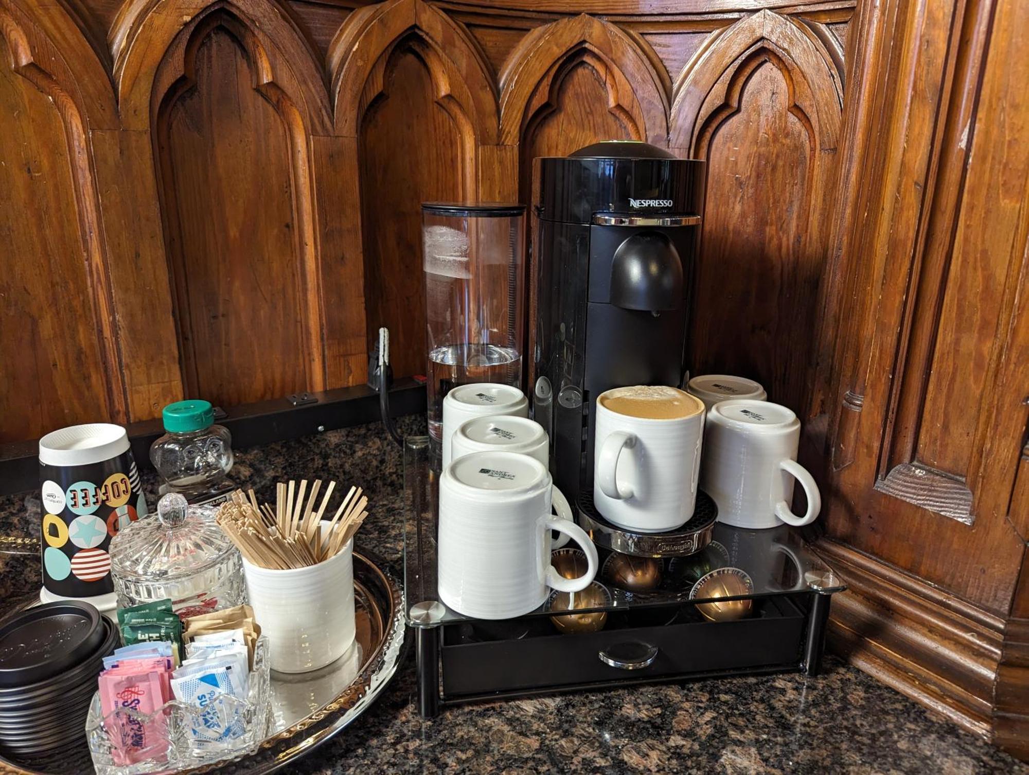 Gothic Heights Inn Clifton Heights 外观 照片