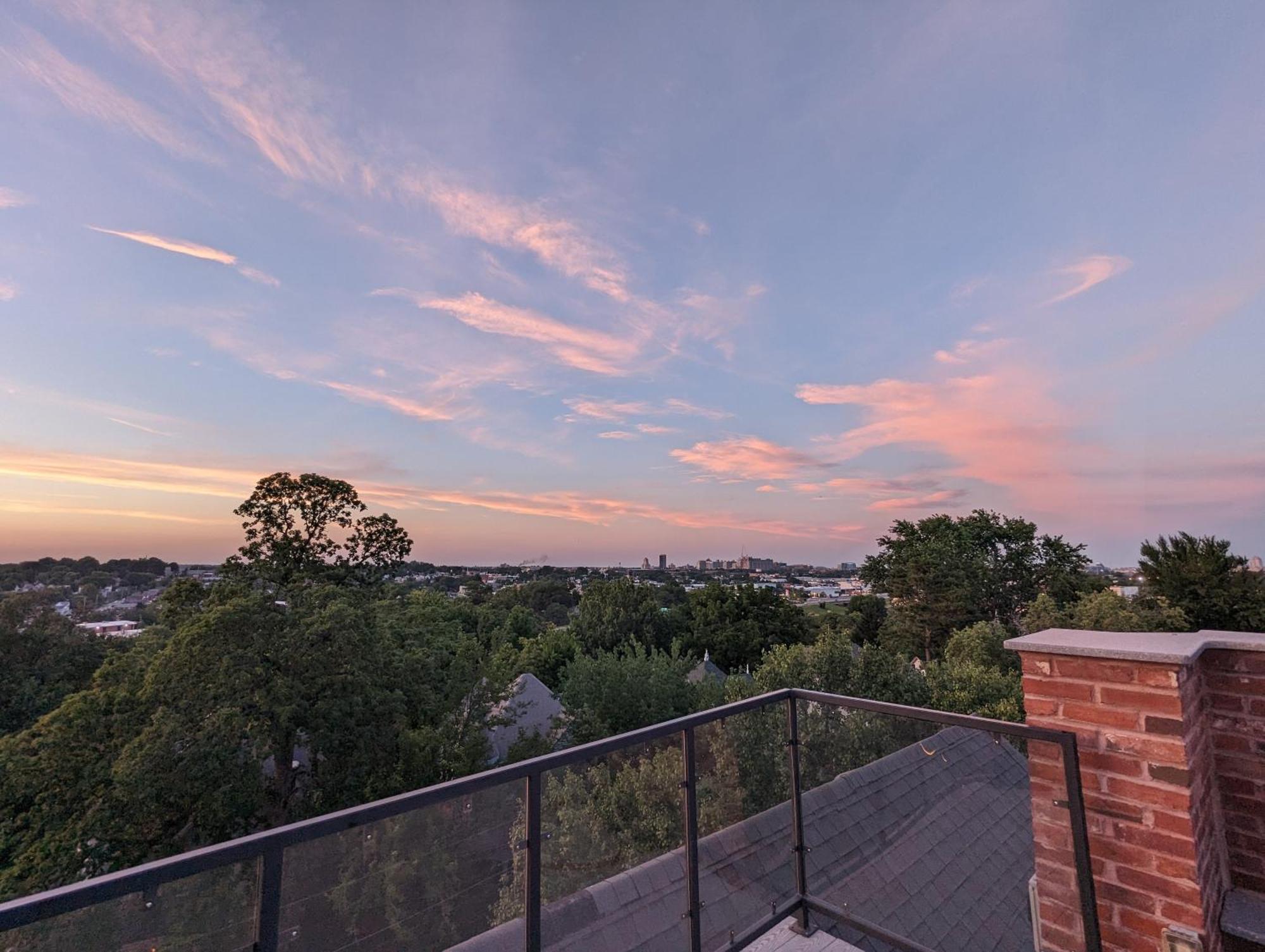 Gothic Heights Inn Clifton Heights 外观 照片